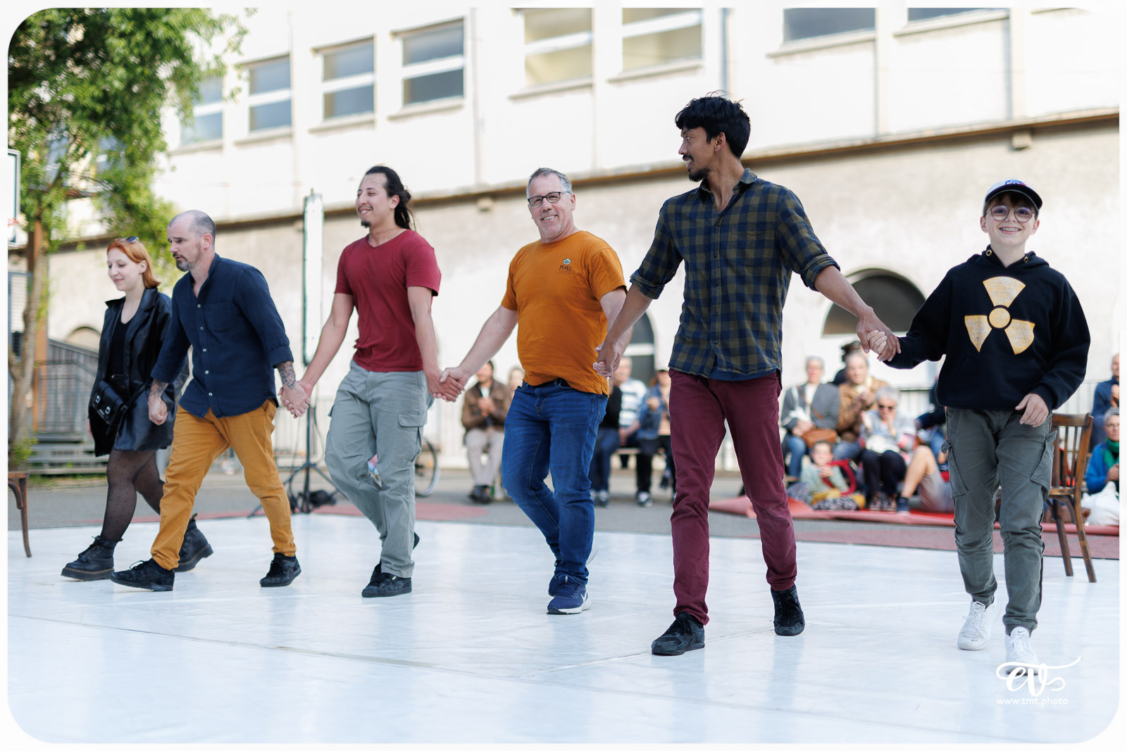 NO MAN'S LAND (CIE DARUMA)